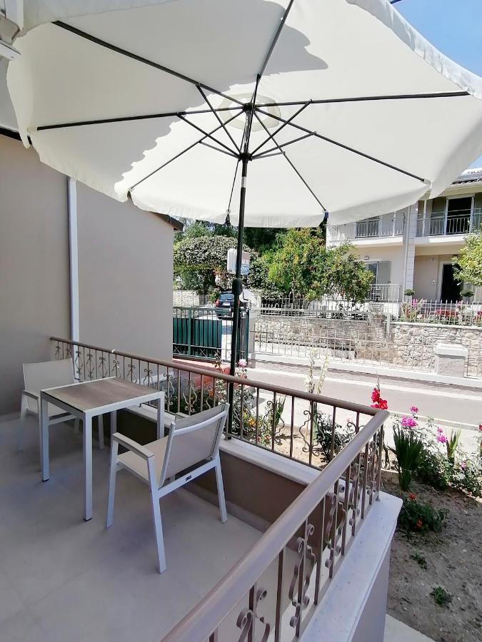 Villa Nikolaou Parga Exteriör bild